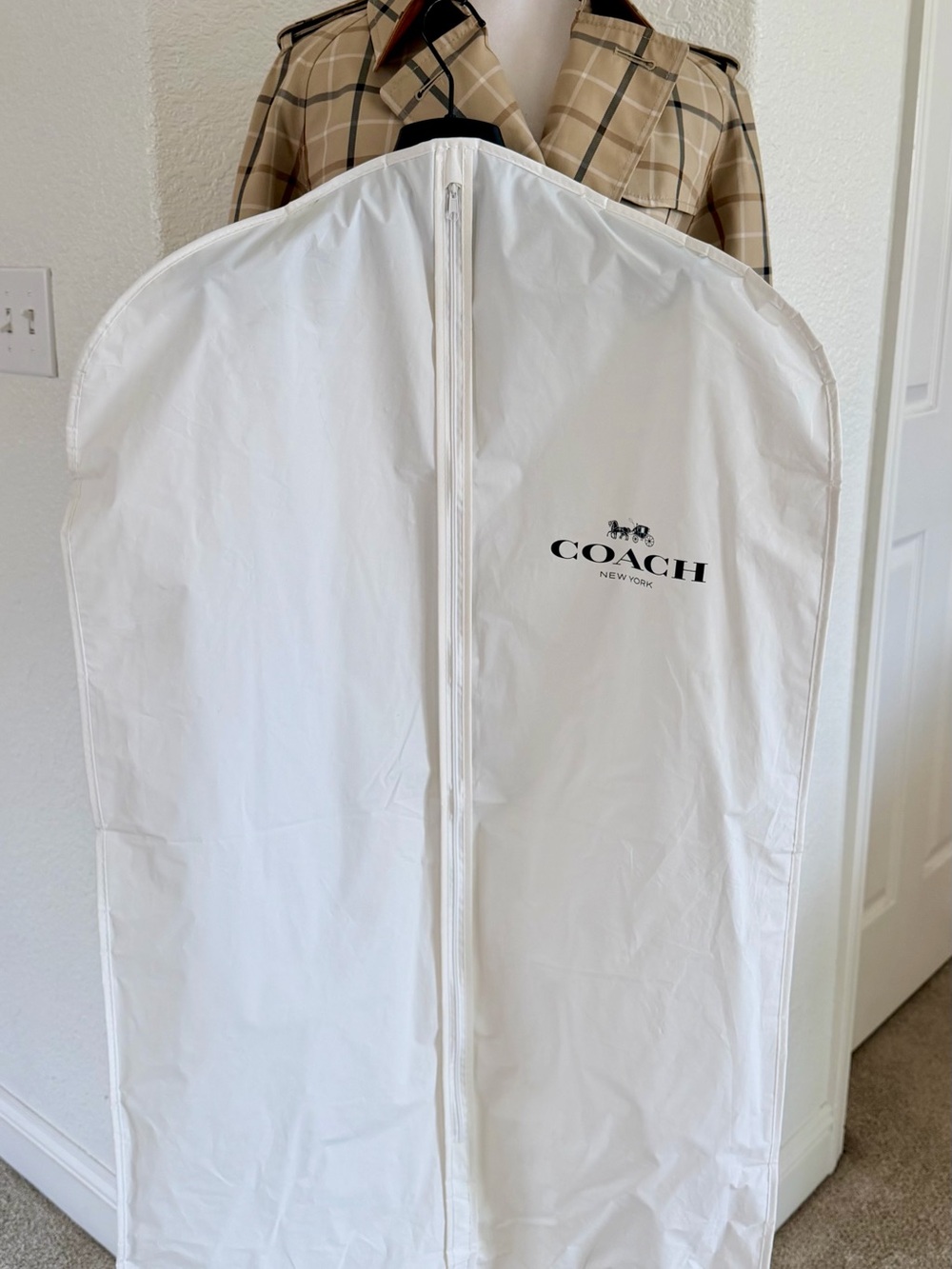 Coach Khaki Multi Plaid Double Breasted Short Trench Coat NWT F86437 Small - Picture 7 of 8